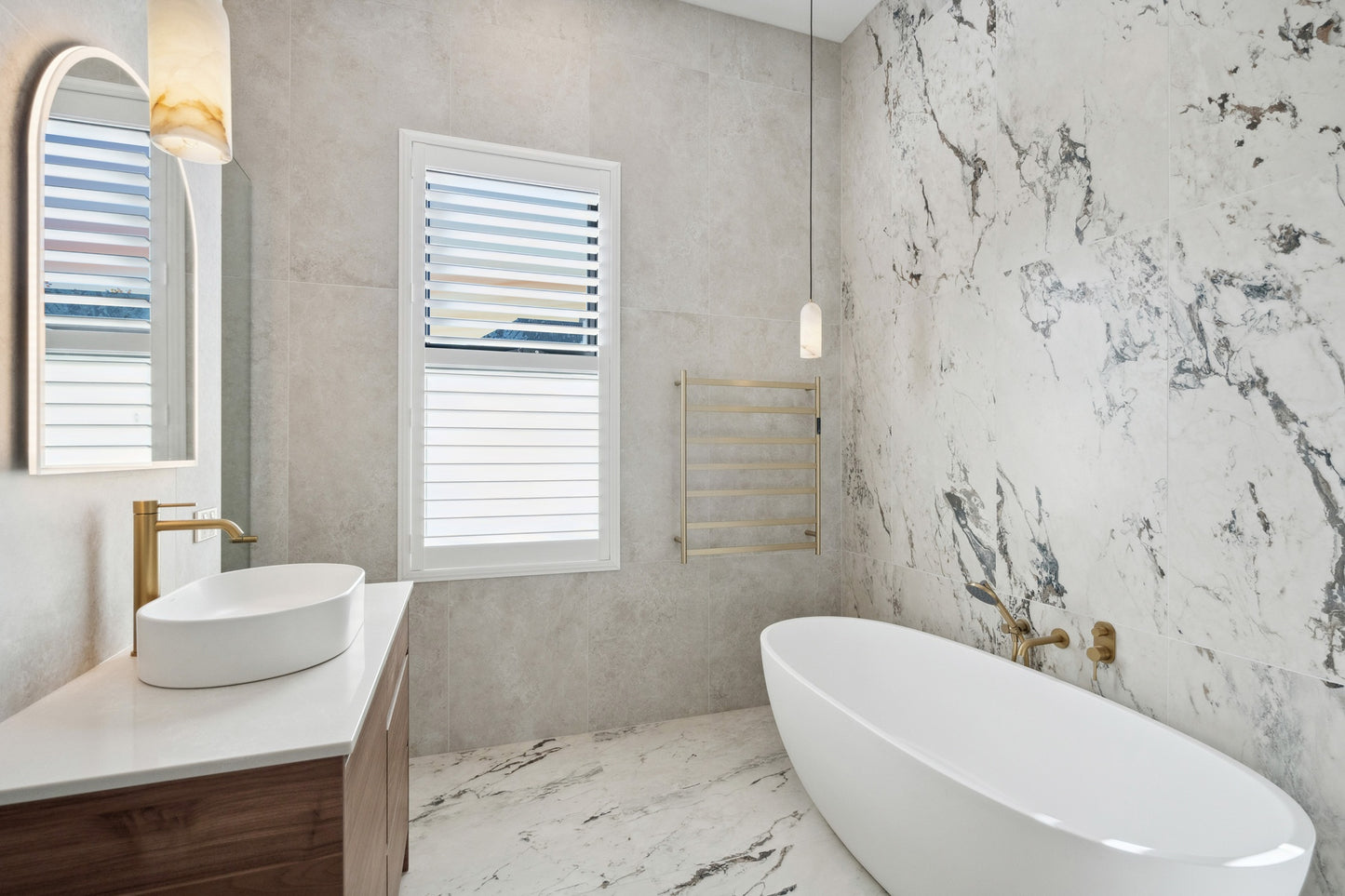 HALO 6080 Arched LED Mirror